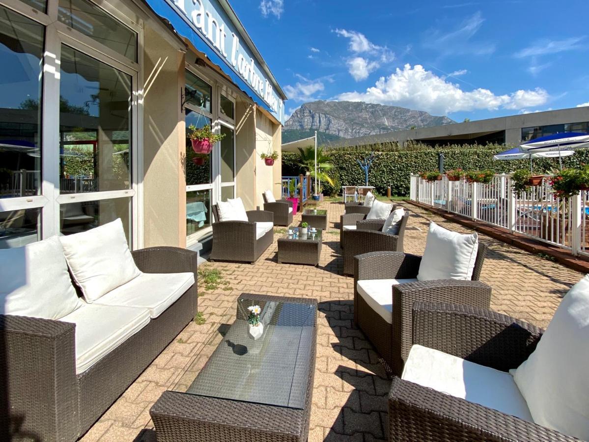 Hotel Le Neron - Logis Fontanil-Cornillon Exterior photo