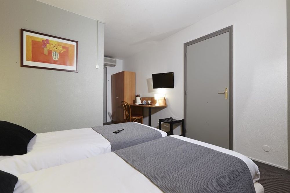 Hotel Le Neron - Logis Fontanil-Cornillon Room photo